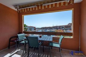 Appartements L'Athlantis - Cosy with terrace and parking : photos des chambres