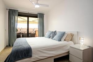 Sun Rays Bay Mirador de La Gomera