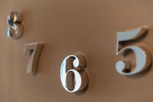 Parliment Luxury Apartment