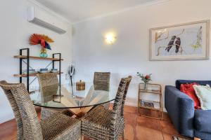 Parap Markets Condo 2BR 2BA (ens)
