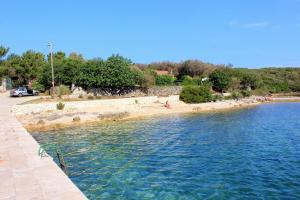 Apartments with a parking space Punta kriza, Cres - 18644 