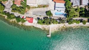 Rooms with a swimming pool Crikvenica - 18502