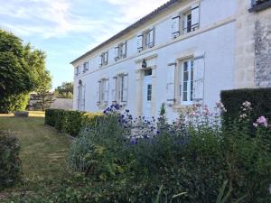 Villas Les Abelins Farmhouse private pool, covered barn : photos des chambres