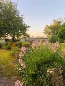 Villas Les Abelins Farmhouse private pool, covered barn : photos des chambres