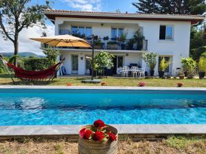 Appartements Appartement avec cuisine et grande piscine chauffee : photos des chambres