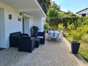 Appartements Appartement avec cuisine et grande piscine chauffee : photos des chambres