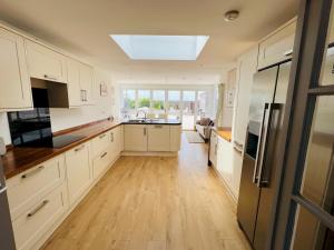 Fabulous Beach Front Holiday Location - Pass the Keys