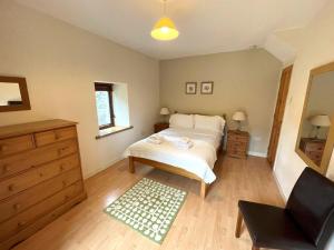 Beautiful 2BR Converted Mill - Idyllic Location - Pass the Keys