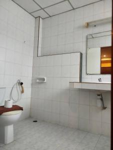 Ban Elephant Blanc Apartment