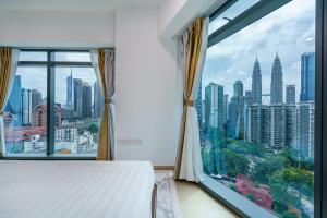 Eaton Residence KLCC by Yemala