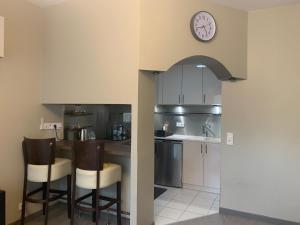 Appartements Luxurious Flat in Bondy, (In front of the Train station) : photos des chambres