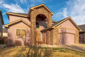 Darby Manor - Brothers