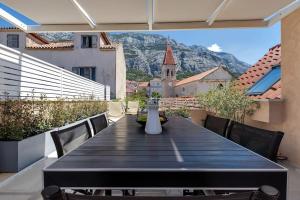 The Square Makarska, LUX app in the heart of the city