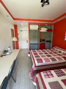 Hotels L'Abribis : photos des chambres