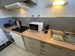 Appartements Fabuleux T3 de 85 m2, situe au calme avec grand parking gratuit prive ,Fibre wifi : photos des chambres