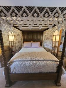 Whisperin Pines Chalet