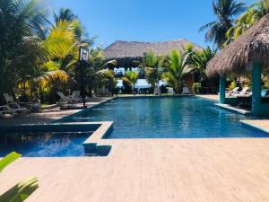 Sambo Mambo Beach Hotel