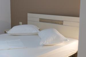 Saranda Inn Rooms & Apartments