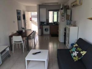 Yiasemi Ground floor Holiday Appartment