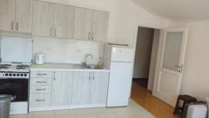 Jovana -- porodicni apartmani Igalo