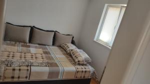 Jovana -- porodicni apartmani Igalo