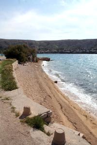 Apartments by the sea Pag - 6381