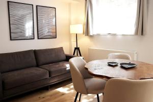 Kostengünstige Souterrain Ferienunterkunft - Strandnah und Modern eingerichtet inklusive Gartenzugang, Parkplatz & Fahrradunterstellplatz