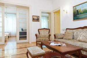 Central Belgrade Apartment 2
