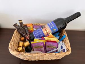 Kangaroo Pause Holiday home at Clayton Bay