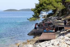 Apartments with a parking space Bozava, Dugi otok - 8108