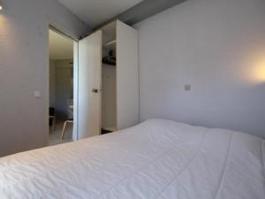 Appartement rénové 2 pièces, balcon, prox commerces, non fumeur - FR-1-346-385