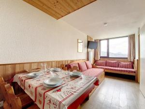 Appartement rénové 2 pièces Les Menuires, proche pistes, balcon - FR-1-344-905