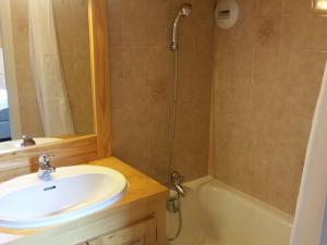 Charmant T2 avec balcon au cœur de La Clusaz, proche commerces et pistes - 4 pers. - FR-1-459-192