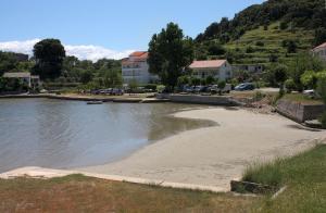 Apartments with a parking space Supetarska Draga - Donja, Rab - 15602