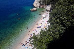 Apartments with WiFi Rijeka - 15844 