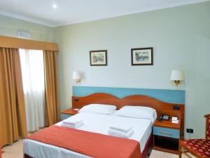 Classic Double Room room in Hotel Riviera Airport Sure Hotel Collection by Best Western
