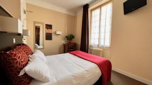 Hotels Au Petit Vivoin : photos des chambres