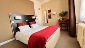 Hotels Au Petit Vivoin : Chambre Double