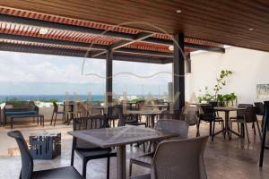 2BR in top location, 3rd floor, Ocean View