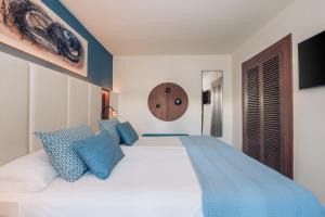 Family Suite Basic room in Iberostar Selection Playa de Muro Village