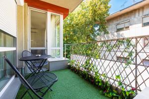 Stylish 2BD Apartment with a Nice Cozy Terrace by Flat Mаnager