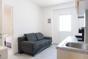 Dion Apartments ( Laganas Beach )