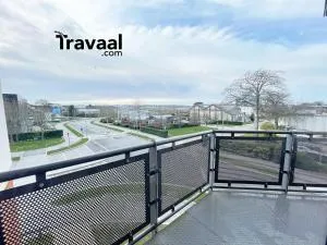 Travaal.©om - 2 Bed Serviced Apartment Farnborough - Mytchett