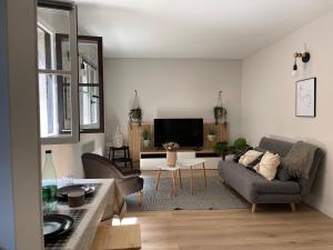 Appartements Amiens Saint-Leu Cathedral 1 bedroom and 1 sofa bed cocooning family business trip quai Belu : photos des chambres