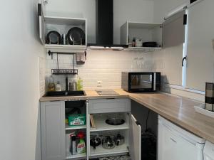 Appartements Amiens Saint-Leu Cathedral 1 bedroom and 1 sofa bed cocooning family business trip quai Belu : photos des chambres