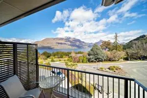 Sunshine Bay Escape - Close to Central Queenstown - Garston
