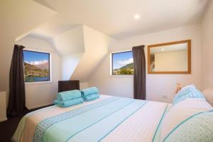 Alpine Escape - Elevated Views with Spa