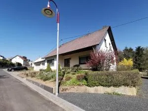 Ferienwohnung Schellen Mehren - KEINE Monteurwohnung! - Mehren