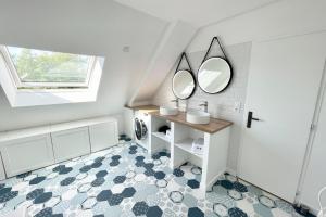 Maisons de vacances Duplex neuf Hyper Design - Piscine chauffee : photos des chambres