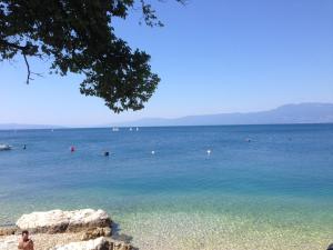 Apartments with a parking space Skrljevo, Rijeka - 17116 